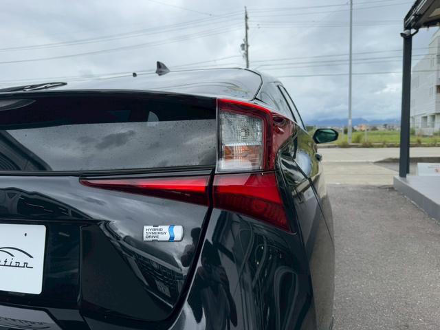 プリウス A サンルーフ モデリスタエアロICONIC モデリスタメッキガーニッシュ 社外18インチアルミホイール 純正ナビ バックカメラ ブラインドスポットモニター ヘッドアップディスプレイ フルセグTV ETC(34枚目)