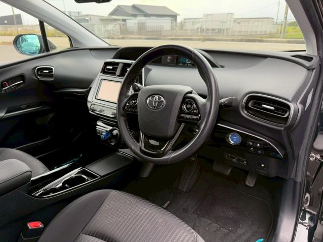 プリウス A サンルーフ モデリスタエアロICONIC モデリスタメッキガーニッシュ 社外18インチアルミホイール 純正ナビ バックカメラ ブラインドスポットモニター ヘッドアップディスプレイ フルセグTV ETC(40枚目)