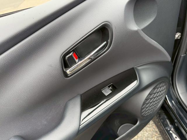 プリウス A サンルーフ モデリスタエアロICONIC モデリスタメッキガーニッシュ 社外18インチアルミホイール 純正ナビ バックカメラ ブラインドスポットモニター ヘッドアップディスプレイ フルセグTV ETC(65枚目)