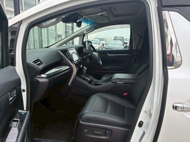 アルファード 2.5S Cパッケージ ムーンルーフ モデリスタエアロ(F.S.R) フリップダウンモニター デジタルインナーミラー 純正18インチAW クルーズコントロール BSM バックカメラ シートヒーター ステアリングヒーター(43枚目)