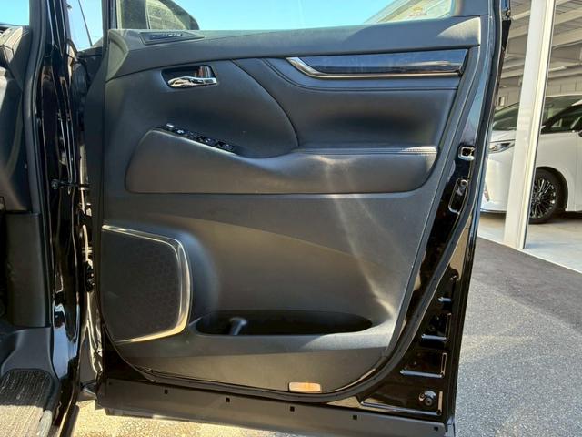 アルファード 2.5S Cパッケージ サンルーフ モデリスタエアロ(F.S.R) 12.1型フリップダウンモニター 両側パワースライドドア シートヒーター ベンチレーション パワーバックドア 純正18インチAW トヨタセーフティーセンス(57枚目)