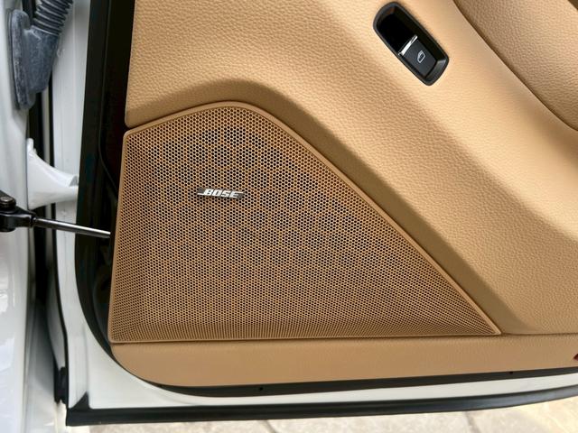 パナメーラ S 左H スポーツクロノパッケージ サンルーフ BOSWスピーカー ベージュレザーシート ベージュレザーシート パワーシート シートヒーター 電動リヤゲート 電動格納リヤウィング スポーツエキゾースト(6枚目)