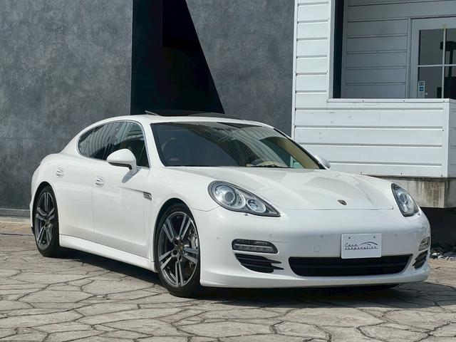 パナメーラ S 左H スポーツクロノパッケージ サンルーフ BOSWスピーカー ベージュレザーシート ベージュレザーシート パワーシート シートヒーター 電動リヤゲート 電動格納リヤウィング スポーツエキゾースト(9枚目)