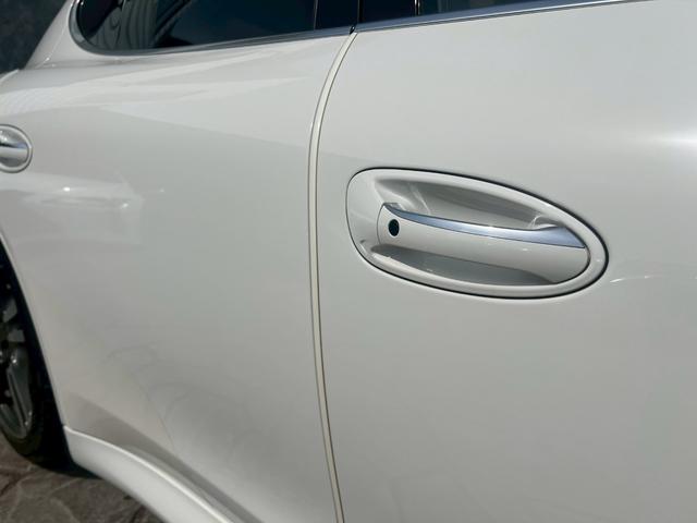 パナメーラ S 左H スポーツクロノパッケージ サンルーフ BOSWスピーカー ベージュレザーシート ベージュレザーシート パワーシート シートヒーター 電動リヤゲート 電動格納リヤウィング スポーツエキゾースト(17枚目)