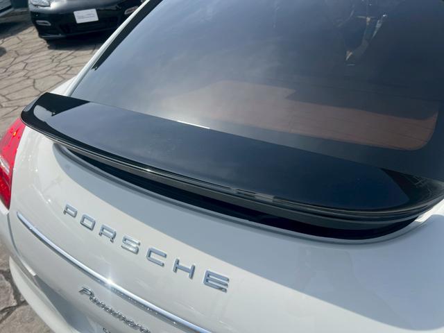 パナメーラ S 左H スポーツクロノパッケージ サンルーフ BOSWスピーカー ベージュレザーシート ベージュレザーシート パワーシート シートヒーター 電動リヤゲート 電動格納リヤウィング スポーツエキゾースト(23枚目)