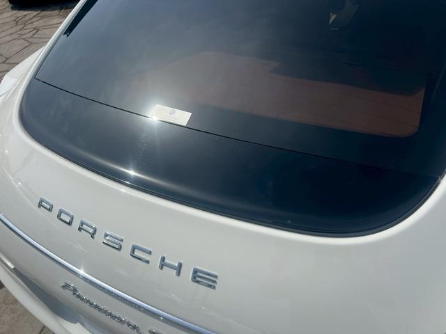 パナメーラ S 左H スポーツクロノパッケージ サンルーフ BOSWスピーカー ベージュレザーシート ベージュレザーシート パワーシート シートヒーター 電動リヤゲート 電動格納リヤウィング スポーツエキゾースト(24枚目)