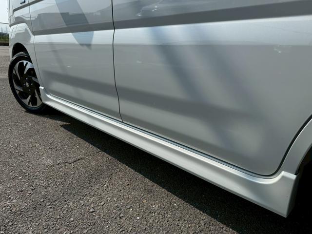 スペーシアカスタム ハイブリッドＸＳターボ　白黒ツートンカラー　ハイブリッドＸＳターボ　両側パワースライドドア　全方位モニター　純正９インチナビ　　ＴＶ　　セーフティサポート　１５ＡＷ　スマートキーハーフレザーシート　ステアリングヒーターＨＵＤ（33枚目）