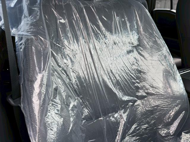 ランドクルーザー２５０ ＶＸ　サンルーフ　ＪＢＬサウンドシステム　トヨタチームメイト　デジタルインナーミラー　パノラミックビューモニター　７人乗り　黒革シート　レーダークルーズコントロール　ＢＳＭ　１８インチＡＷ　　シートヒーター（60枚目）