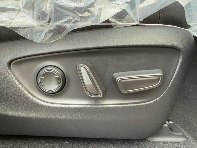 ランドクルーザー２５０ ＶＸ　サンルーフ　ＪＢＬサウンドシステム　トヨタチームメイト　デジタルインナーミラー　パノラミックビューモニター　７人乗り　黒革シート　レーダークルーズコントロール　ＢＳＭ　１８インチＡＷ　　シートヒーター（62枚目）