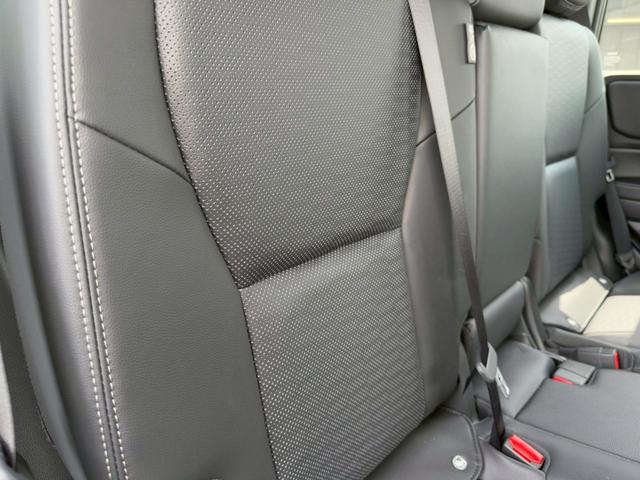 ランドクルーザー２５０ ＶＸ　サンルーフ　ＪＢＬサウンドシステム　トヨタチームメイト　デジタルインナーミラー　パノラミックビューモニター　７人乗り　黒革シート　レーダークルーズコントロール　ＢＳＭ　１８インチＡＷ　　シートヒーター（72枚目）