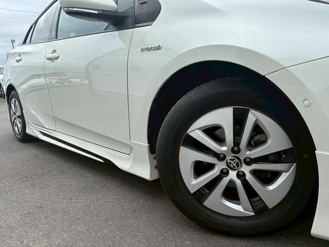 プリウス A 9インチナビ モデリスタエアロ(F.S.R) 寒冷地仕様ヘッドアップディスプレイ ブラインドスポットモニター クリアランスソナー バックカメラ LDA PCS リアフォグランプ 純正15インチAW(19枚目)