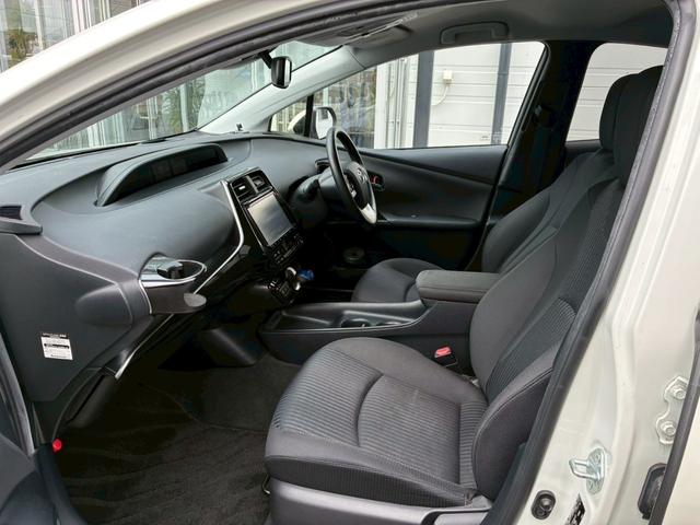 プリウス A 9インチナビ モデリスタエアロ(F.S.R) 寒冷地仕様ヘッドアップディスプレイ ブラインドスポットモニター クリアランスソナー バックカメラ LDA PCS リアフォグランプ 純正15インチAW(41枚目)