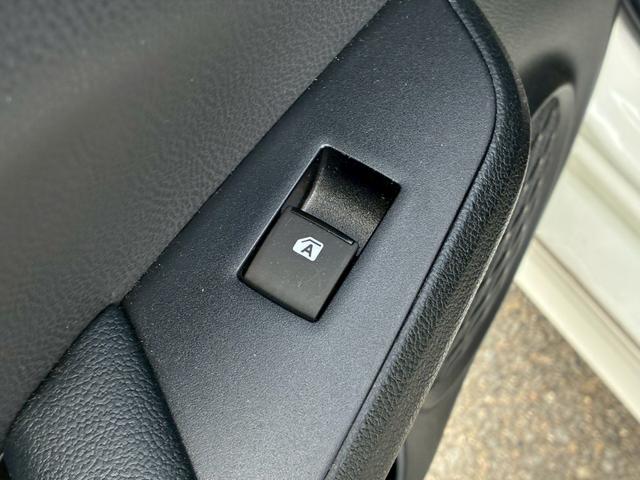 プリウス A 9インチナビ モデリスタエアロ(F.S.R) 寒冷地仕様ヘッドアップディスプレイ ブラインドスポットモニター クリアランスソナー バックカメラ LDA PCS リアフォグランプ 純正15インチAW(67枚目)