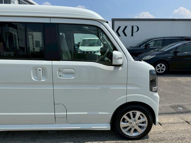 エブリイワゴン ＰＺターボスペシャル　ハイルーフ　ＬＥＤヘッドライト　両側電動スライドドア　電動オートステップ　純正１４インチアルミホイール　革巻きステアリング　デュアルカメラブレーキサポート　シートヒーター　スマートキープッシュスタート（19枚目）