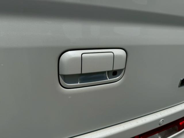 エブリイワゴン ＰＺターボスペシャル　ハイルーフ　ＬＥＤヘッドライト　両側電動スライドドア　電動オートステップ　純正１４インチアルミホイール　革巻きステアリング　デュアルカメラブレーキサポート　シートヒーター　スマートキープッシュスタート（31枚目）