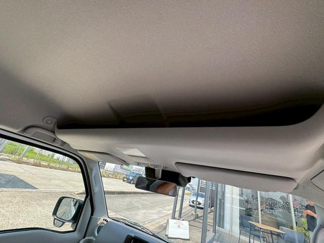 エブリイワゴン ＰＺターボスペシャル　ハイルーフ　ＬＥＤヘッドライト　両側電動スライドドア　電動オートステップ　純正１４インチアルミホイール　革巻きステアリング　デュアルカメラブレーキサポート　シートヒーター　スマートキープッシュスタート（53枚目）