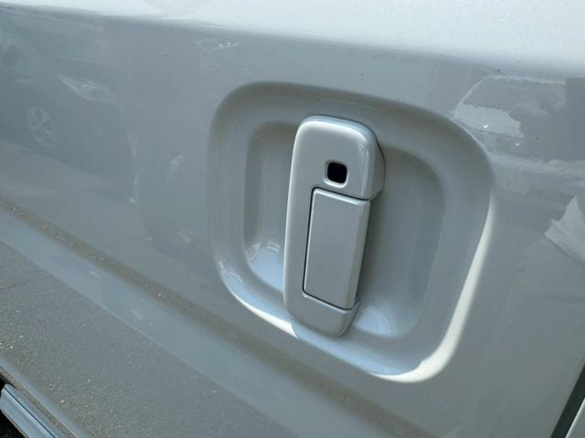 エブリイワゴン ＰＺターボスペシャル　ハイルーフ　ＬＥＤヘッドライト　両側電動スライドドア　電動オートステップ　純正１４インチアルミホイール　革巻きステアリング　デュアルカメラブレーキサポート　シートヒーター　スマートキープッシュスタート（63枚目）