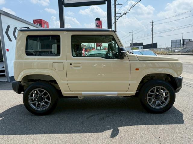 ジムニー ＸＣ　スズキセーフティーサポート　運転席助手席シートヒーター　ＬＥＤヘッドライト　クルーズコントロール　ステアリングスイッチ　スマートキー　プッシュボタンスタート　背面スペアタイヤ　電動ミラー　オートライト（23枚目）