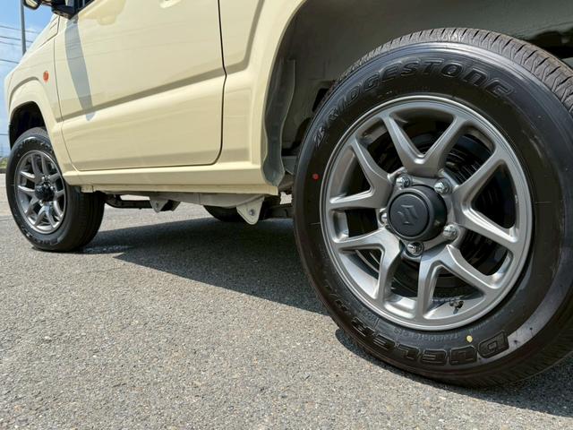 ジムニー ＸＣ　スズキセーフティーサポート　運転席助手席シートヒーター　ＬＥＤヘッドライト　クルーズコントロール　ステアリングスイッチ　スマートキー　プッシュボタンスタート　背面スペアタイヤ　電動ミラー　オートライト（33枚目）