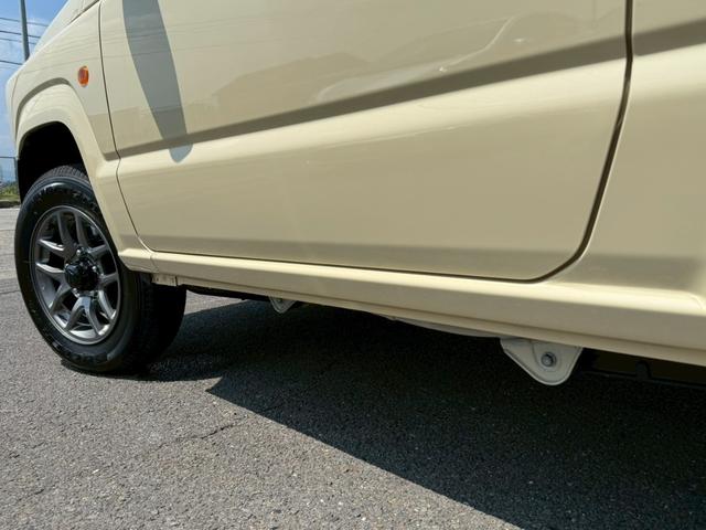 ジムニー ＸＣ　スズキセーフティーサポート　運転席助手席シートヒーター　ＬＥＤヘッドライト　クルーズコントロール　ステアリングスイッチ　スマートキー　プッシュボタンスタート　背面スペアタイヤ　電動ミラー　オートライト（34枚目）