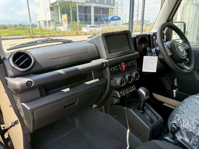 ジムニー ＸＣ　スズキセーフティーサポート　運転席助手席シートヒーター　ＬＥＤヘッドライト　クルーズコントロール　ステアリングスイッチ　スマートキー　プッシュボタンスタート　背面スペアタイヤ　電動ミラー　オートライト（41枚目）