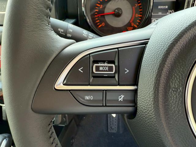 ジムニー ＸＣ　スズキセーフティーサポート　運転席助手席シートヒーター　ＬＥＤヘッドライト　クルーズコントロール　ステアリングスイッチ　スマートキー　プッシュボタンスタート　背面スペアタイヤ　電動ミラー　オートライト（43枚目）