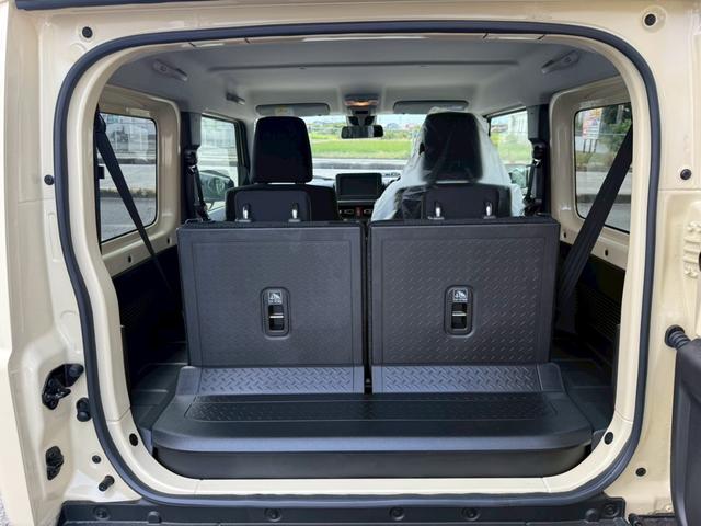 ジムニー ＸＣ　スズキセーフティーサポート　運転席助手席シートヒーター　ＬＥＤヘッドライト　クルーズコントロール　ステアリングスイッチ　スマートキー　プッシュボタンスタート　背面スペアタイヤ　電動ミラー　オートライト（73枚目）