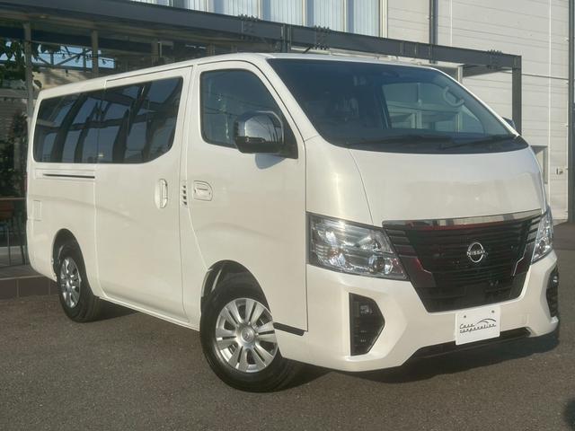 キャラバン ロンググランドプレミアムＧＸ　登録済未使用車　デジタルインナーミラー　アラウンドビューモニター　左側パワースライドドア　イージークローザー　クリアランスソナー　ＬＥＤヘッドライト　インテリキー　純正１５インチＡＷ　スペアタイヤ（10枚目）