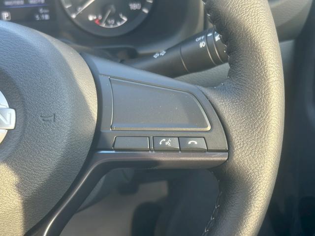 キャラバン ロンググランドプレミアムＧＸ　登録済未使用車　デジタルインナーミラー　アラウンドビューモニター　左側パワースライドドア　イージークローザー　クリアランスソナー　ＬＥＤヘッドライト　インテリキー　純正１５インチＡＷ　スペアタイヤ（38枚目）