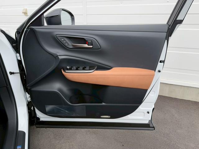 クラウンスポーツ Z モデリスタエアロ(F.S.R) パノラミックビューモニター デジタルインナーミラー 純正21インチAW ブラウンレザーシート ヘッドアップディスプレイ シートヒーター シートエアコン パワーバックドア(65枚目)