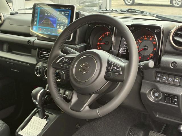 ジムニー XC 10インチフローティングマルチオーディオ 黒レザーシートカバー 1.5インチリフトアップ グリルガード LEDフォグライト リアダラー オーバーフェンダー 16インチAW ルーフラック シートヒーター(42枚目)