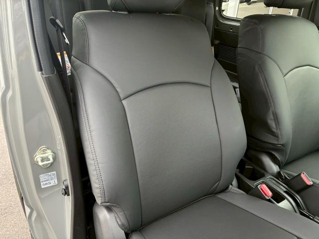 ジムニー XC 10インチフローティングマルチオーディオ 黒レザーシートカバー 1.5インチリフトアップ グリルガード LEDフォグライト リアダラー オーバーフェンダー 16インチAW ルーフラック シートヒーター(56枚目)