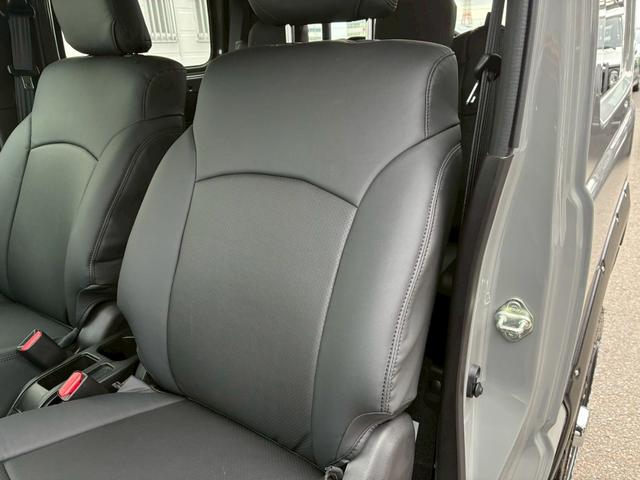 ジムニー XC 10インチフローティングマルチオーディオ 黒レザーシートカバー 1.5インチリフトアップ グリルガード LEDフォグライト リアダラー オーバーフェンダー 16インチAW ルーフラック シートヒーター(60枚目)