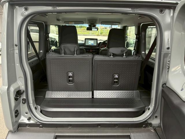 ジムニー XC 10インチフローティングマルチオーディオ 黒レザーシートカバー 1.5インチリフトアップ グリルガード LEDフォグライト リアダラー オーバーフェンダー 16インチAW ルーフラック シートヒーター(63枚目)