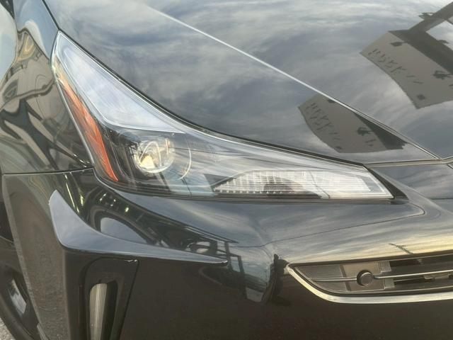 プリウス Ｓツーリングセレクション　純正ディスプレイオーディオ　ＴＲＤエアロ（Ｆ／Ｓ／Ｒ）　ＴＲＤマフラー　ビルドインＥＴＣ　バックカメラ　ドライブレコーダー前後　ブラックレザーシート　シートヒーター　レーダークルーズコントロール（16枚目）