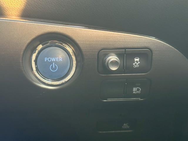 プリウス Ｓツーリングセレクション　純正ディスプレイオーディオ　ＴＲＤエアロ（Ｆ／Ｓ／Ｒ）　ＴＲＤマフラー　ビルドインＥＴＣ　バックカメラ　ドライブレコーダー前後　ブラックレザーシート　シートヒーター　レーダークルーズコントロール（42枚目）