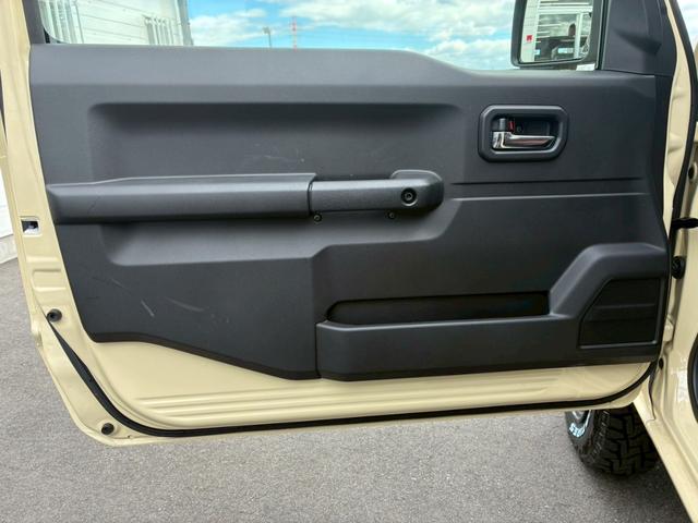 ジムニー XC 社外ナビ フルセグTV バックカメラ リフトアップ オーバーフェンダー ブラウンレザーシートカバー 16インチアルミホイール オープンカントリータイヤ 大型グリルガード リアラダー スペアタイヤカバー(61枚目)