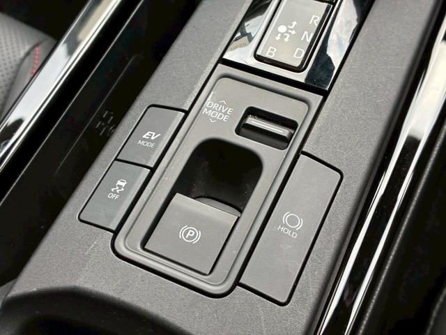 プリウス Ｚ　モデリスタエアロ　トヨタチームメイト　パノラミックビューモニター　１２．３ディスプレイオーディオ　デジタルインナーミラー　純正１９インチＡＷ　　黒革シート　レーダークルーズコントロール　シートヒーター（55枚目）