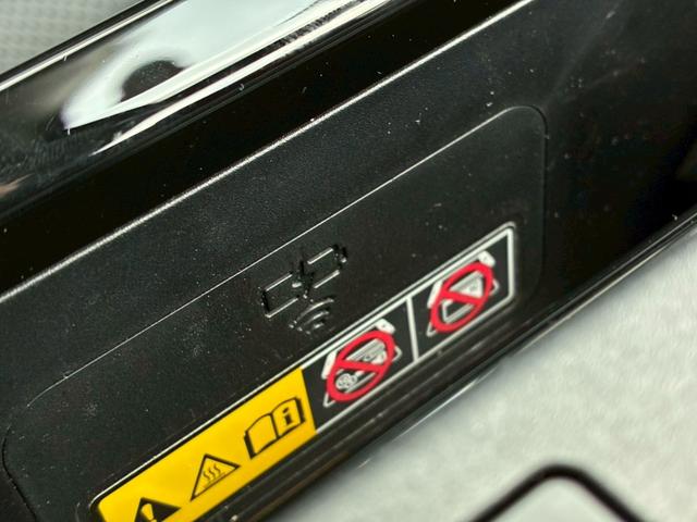 プリウス Ｚ　モデリスタエアロ　トヨタチームメイト　パノラミックビューモニター　１２．３ディスプレイオーディオ　デジタルインナーミラー　純正１９インチＡＷ　　黒革シート　レーダークルーズコントロール　シートヒーター（56枚目）