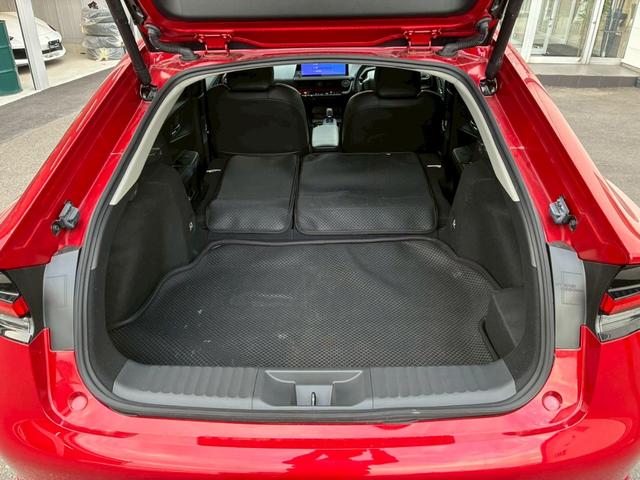 プリウス Ｚ　モデリスタエアロ　トヨタチームメイト　パノラミックビューモニター　１２．３ディスプレイオーディオ　デジタルインナーミラー　純正１９インチＡＷ　　黒革シート　レーダークルーズコントロール　シートヒーター（75枚目）