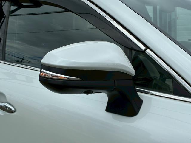 ハリアーハイブリッド Ｚ　純正ナビ　モデリスタエアロ（Ｆ．Ｓ．Ｒ）　ＪＢＬサウンドシステム　デジタルインナーミラー　パノラミックビューモニター　　ＨＵＤ　ハーフレザーシート　　パワーバックドア　ＢＳＭ　トヨタセーフティーセンス（20枚目）