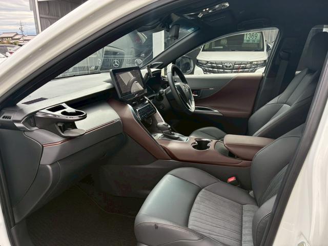 ハリアーハイブリッド Ｚ　純正ナビ　モデリスタエアロ（Ｆ．Ｓ．Ｒ）　ＪＢＬサウンドシステム　デジタルインナーミラー　パノラミックビューモニター　　ＨＵＤ　ハーフレザーシート　　パワーバックドア　ＢＳＭ　トヨタセーフティーセンス（43枚目）