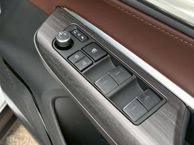 ハリアーハイブリッド Ｚ　純正ナビ　モデリスタエアロ（Ｆ．Ｓ．Ｒ）　ＪＢＬサウンドシステム　デジタルインナーミラー　パノラミックビューモニター　　ＨＵＤ　ハーフレザーシート　　パワーバックドア　ＢＳＭ　トヨタセーフティーセンス（62枚目）