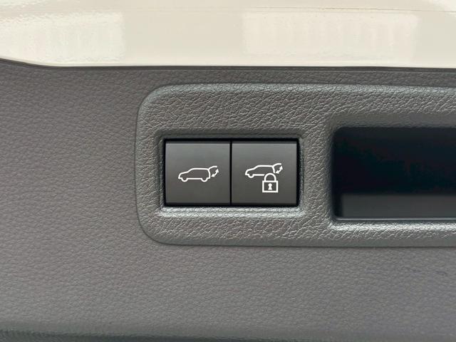 ハリアーハイブリッド Ｚ　純正ナビ　モデリスタエアロ（Ｆ．Ｓ．Ｒ）　ＪＢＬサウンドシステム　デジタルインナーミラー　パノラミックビューモニター　　ＨＵＤ　ハーフレザーシート　　パワーバックドア　ＢＳＭ　トヨタセーフティーセンス（80枚目）