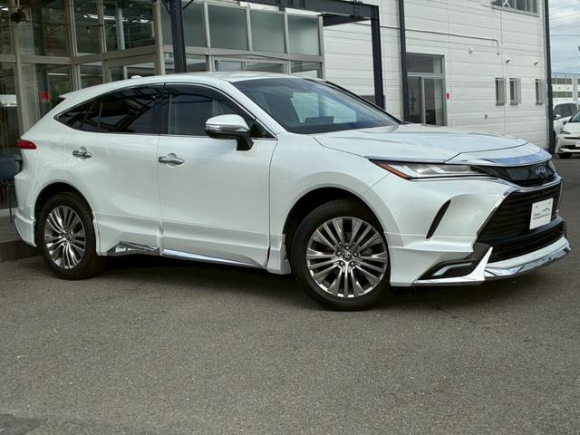 ハリアーハイブリッド Ｚ　レザーパッケージ　純正１２．３インチナビ　モデリスタエアロ（Ｆ／Ｓ／Ｒ）　ヘッドアップディスプレイ　ＪＢＬサウンドデジタルインナーミラー　パノラミックビューモニター　パワーバックドア　エンジンスターター　シートヒーター（10枚目）