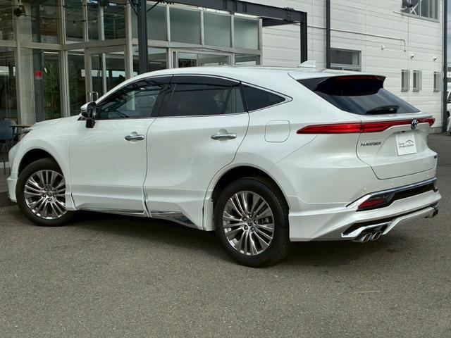 ハリアーハイブリッド Ｚ　レザーパッケージ　純正１２．３インチナビ　モデリスタエアロ（Ｆ／Ｓ／Ｒ）　ヘッドアップディスプレイ　ＪＢＬサウンドデジタルインナーミラー　パノラミックビューモニター　パワーバックドア　エンジンスターター　シートヒーター（25枚目）