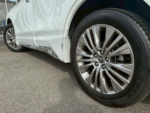 ハリアーハイブリッド Ｚ　レザーパッケージ　純正１２．３インチナビ　モデリスタエアロ（Ｆ／Ｓ／Ｒ）　ヘッドアップディスプレイ　ＪＢＬサウンドデジタルインナーミラー　パノラミックビューモニター　パワーバックドア　エンジンスターター　シートヒーター（32枚目）