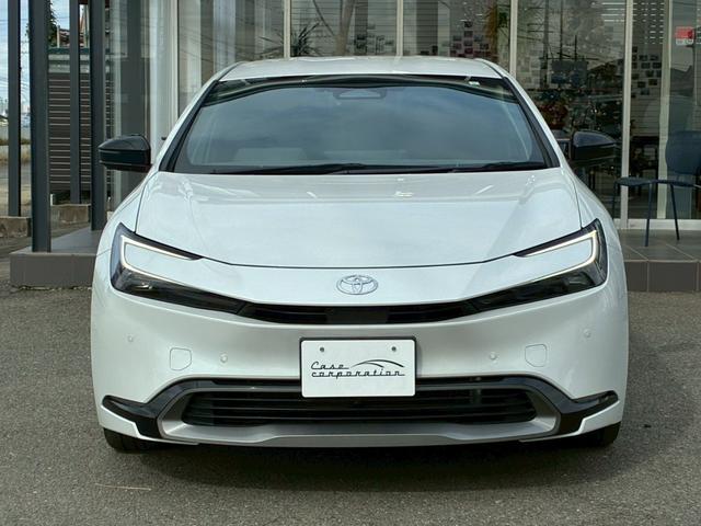 プリウス Ｚ　純正１２．３ディスプレイオーディオ　パノラミックビューモニター　フルセグＴＶ　　ＥＴＣ　デジタルインナーミラー　　ブラックレザーシート　シートヒーター・ベンチレーション　純正１９インチアルミホイール（8枚目）