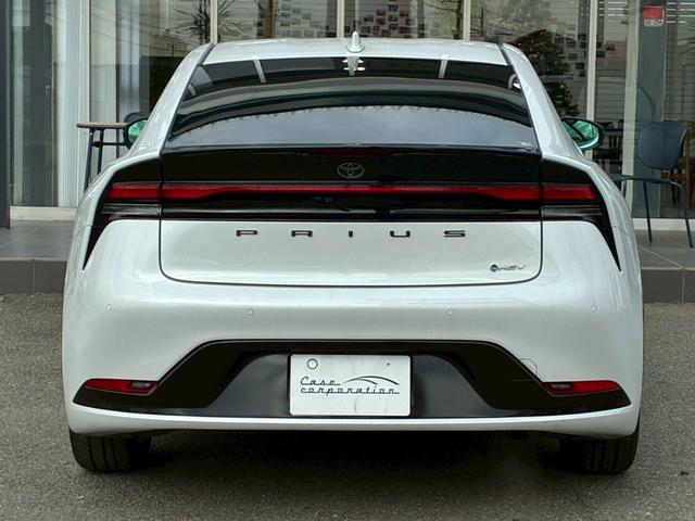 プリウス Ｚ　純正１２．３ディスプレイオーディオ　パノラミックビューモニター　フルセグＴＶ　　ＥＴＣ　デジタルインナーミラー　　ブラックレザーシート　シートヒーター・ベンチレーション　純正１９インチアルミホイール（9枚目）