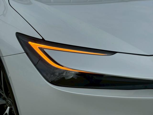 プリウス Ｚ　純正１２．３ディスプレイオーディオ　パノラミックビューモニター　フルセグＴＶ　　ＥＴＣ　デジタルインナーミラー　　ブラックレザーシート　シートヒーター・ベンチレーション　純正１９インチアルミホイール（15枚目）